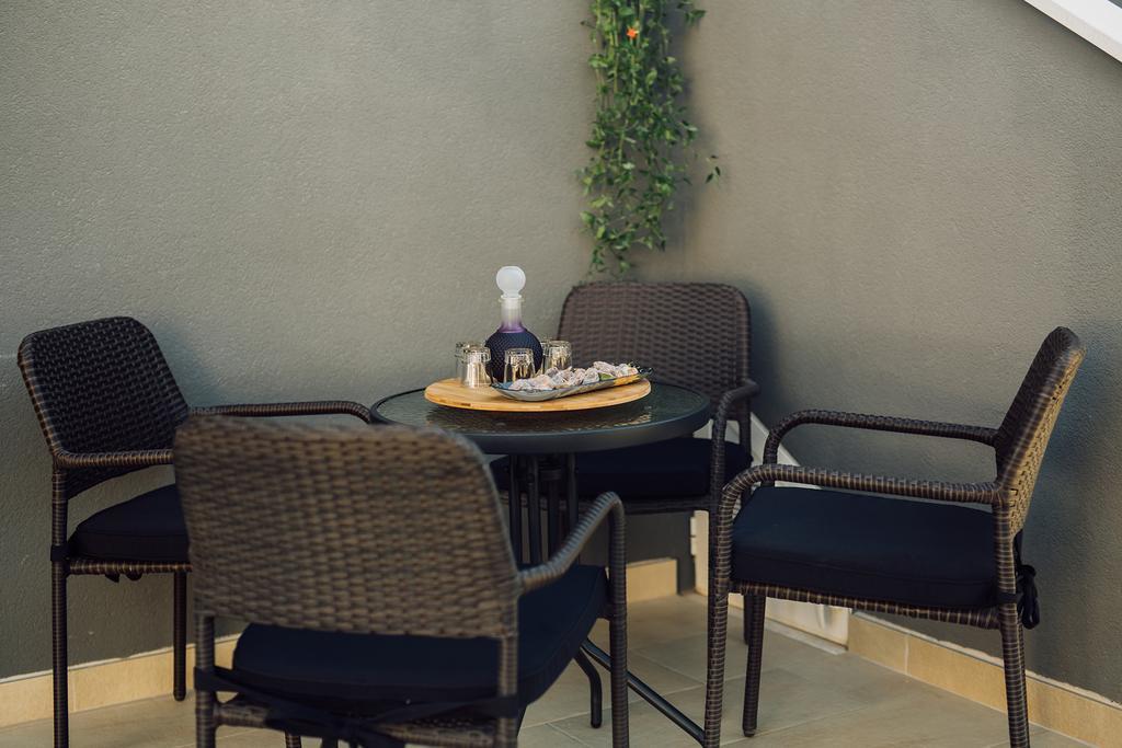 Apartments Essentia โปดสตรานา ภายนอก รูปภาพ